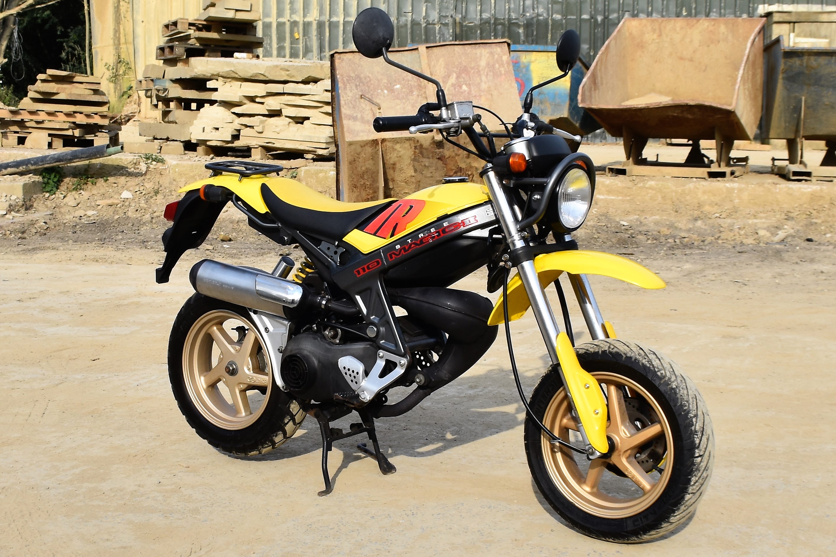 Suzuki street magic 110