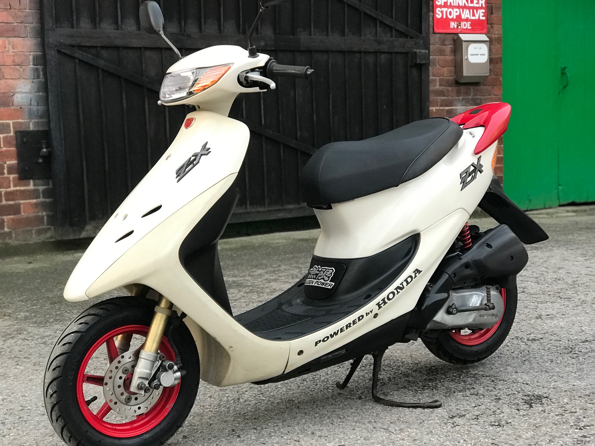 Honda dio сколько тактов