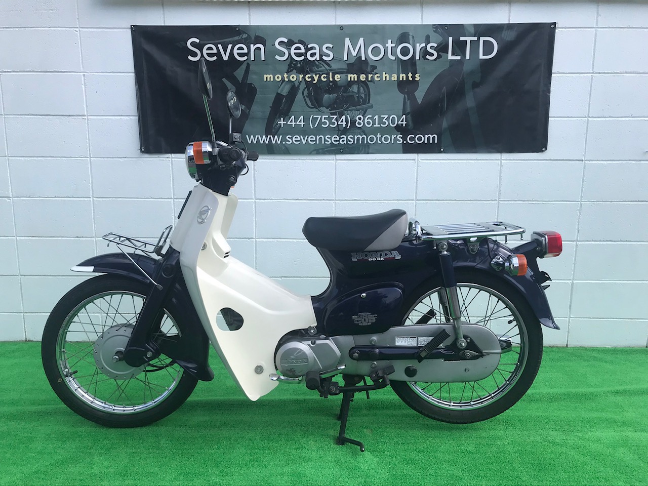 Honda super cub c90