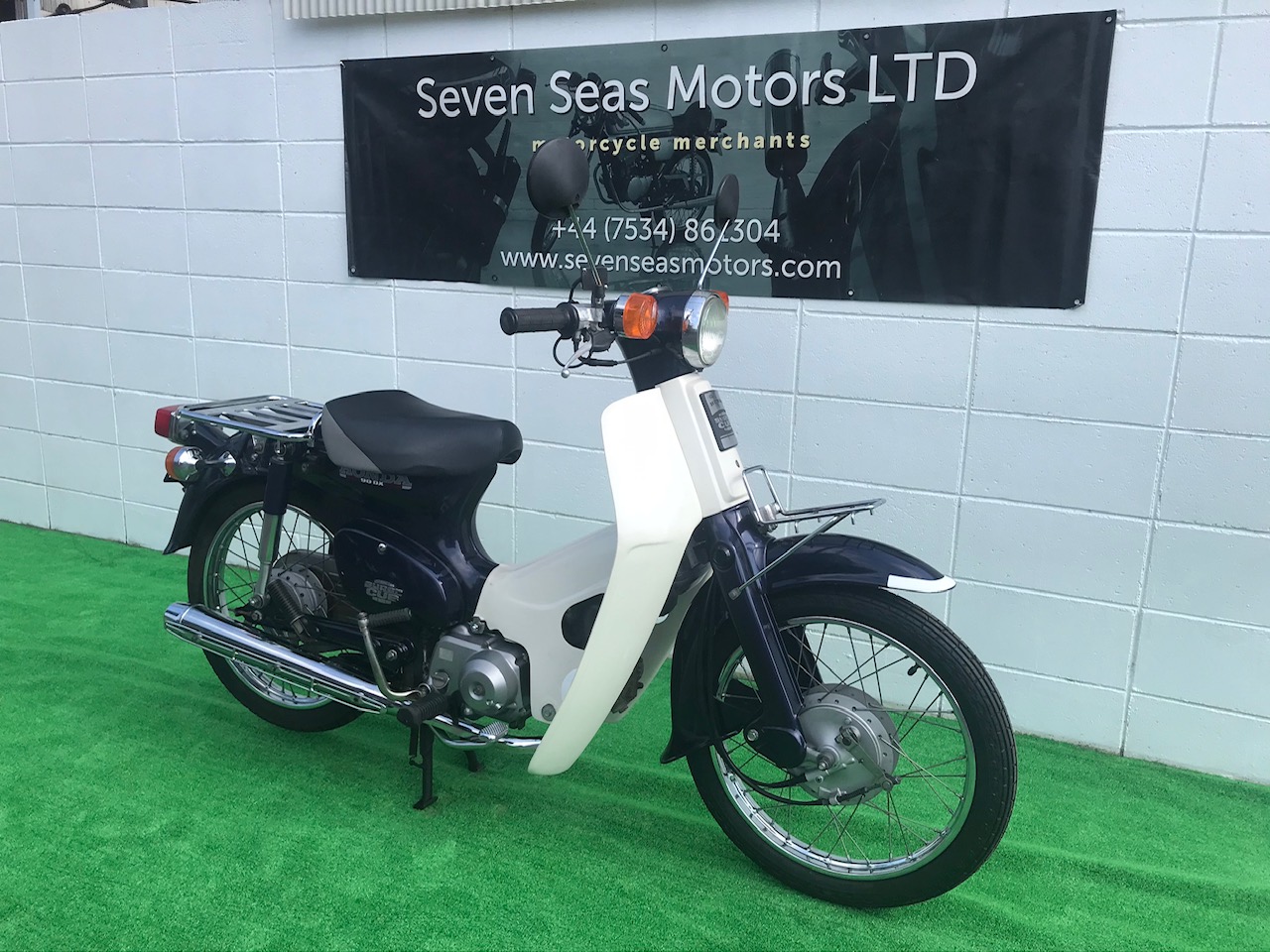 Honda super cub c90