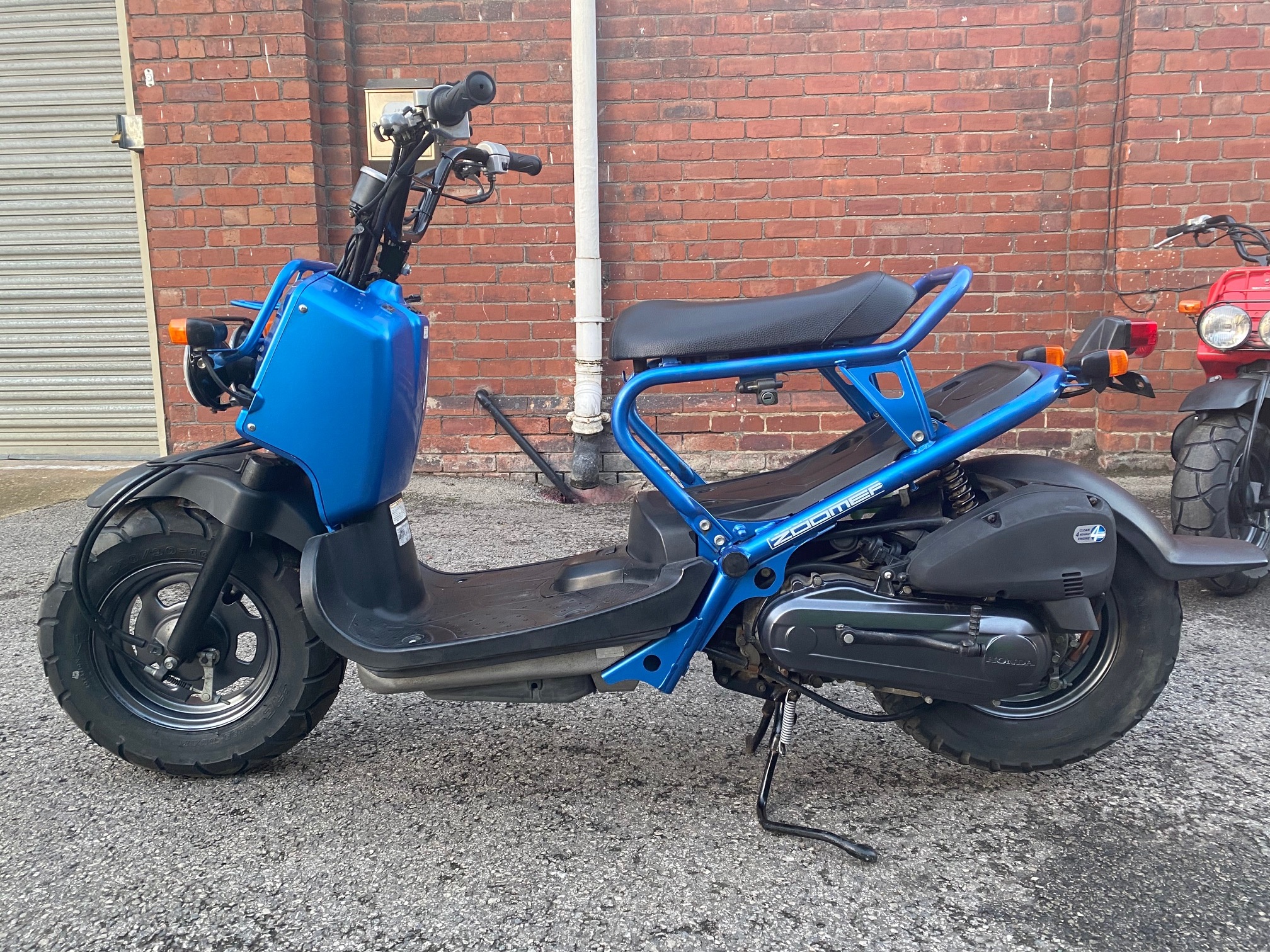 Скутер honda zoomer 50